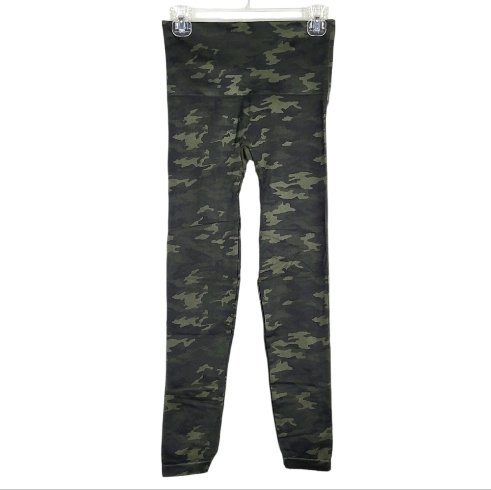 SPANX Look at Me Now seamless leggings in camo camouflage